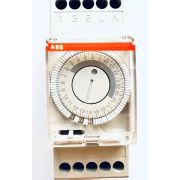 AT2e суточное реле времени без резерва питания, 15 минут ABB 2CSM231225R0601